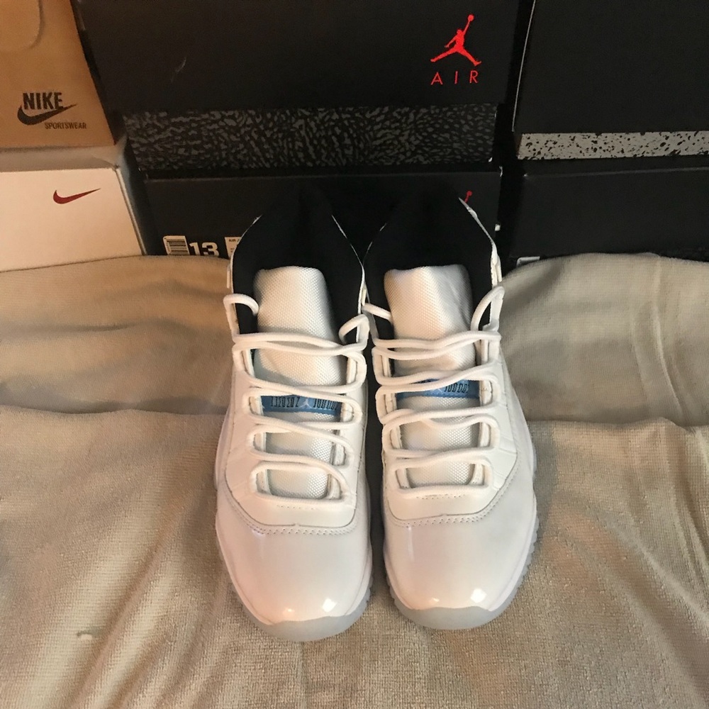 Jordan 11’s Legend Blue Size 10